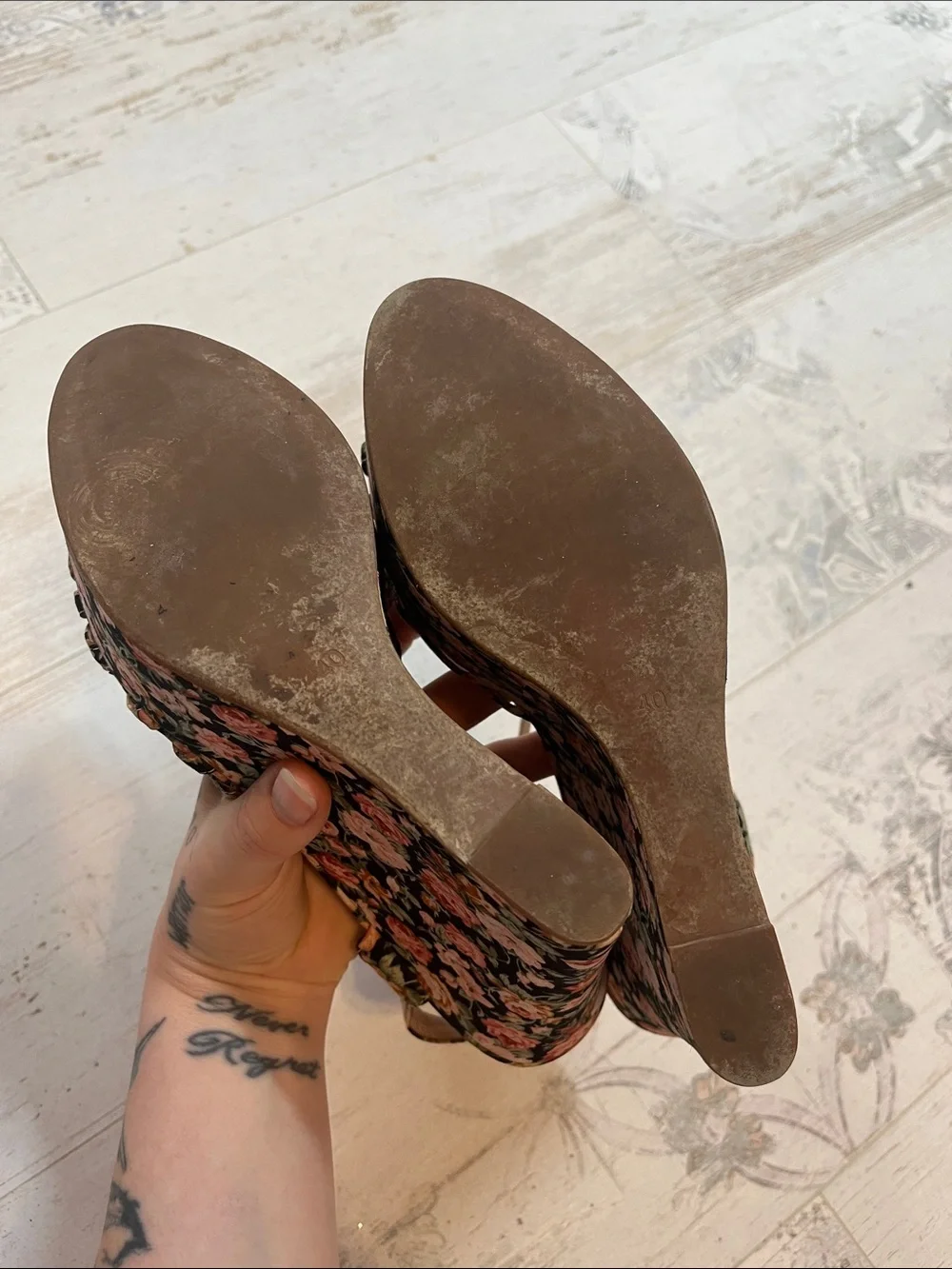 Jeffery Campbell Swan Song Floral Pront Wedges Size 40 US 9.5